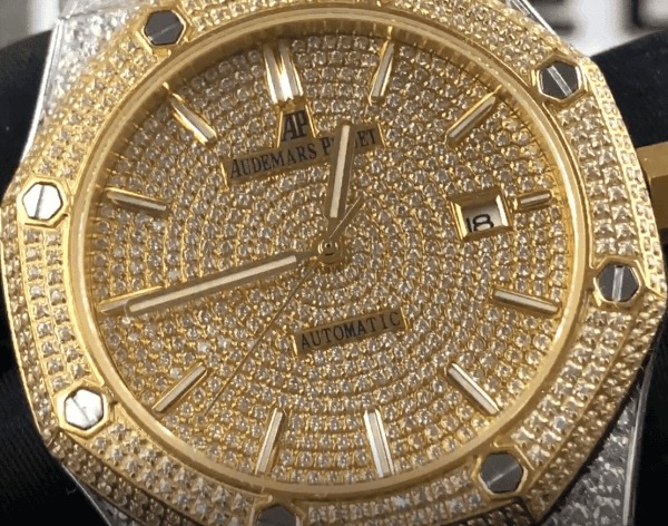 Audemars Piguet Royal Oak Iced Out Yellow Gold Replica